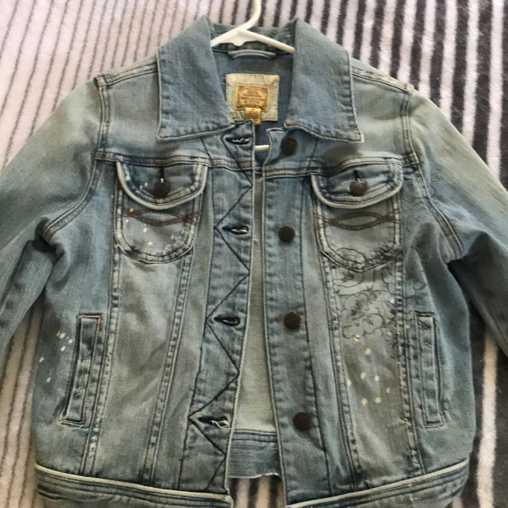 Abercrombie & Fitch destroyed denim jacket